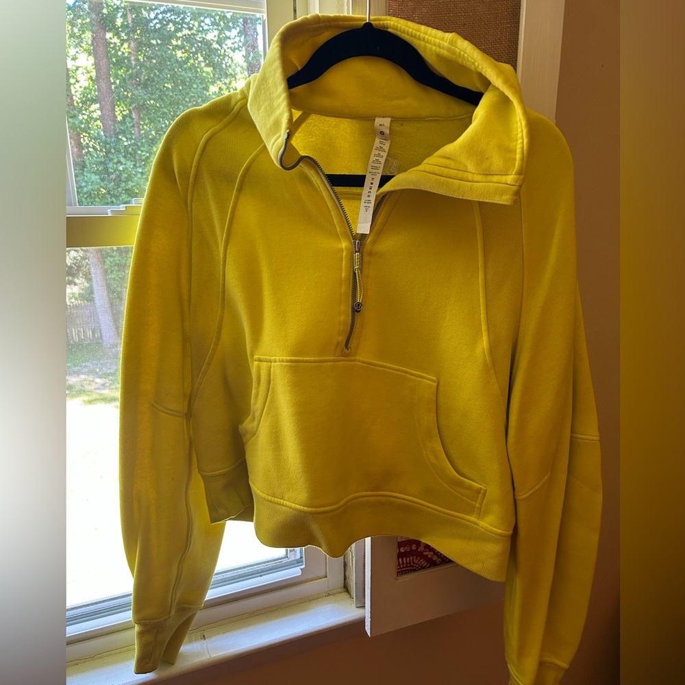 Lululemon Scuba Oversized Funnel Neck Half Zip, size M/L